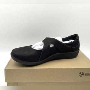 Women's Clarks Sillian Bella Slip-On Black Size 8.5W New